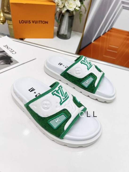 Picture of Louis Vuitton Slippers _SKULVsz35-46LL0132344